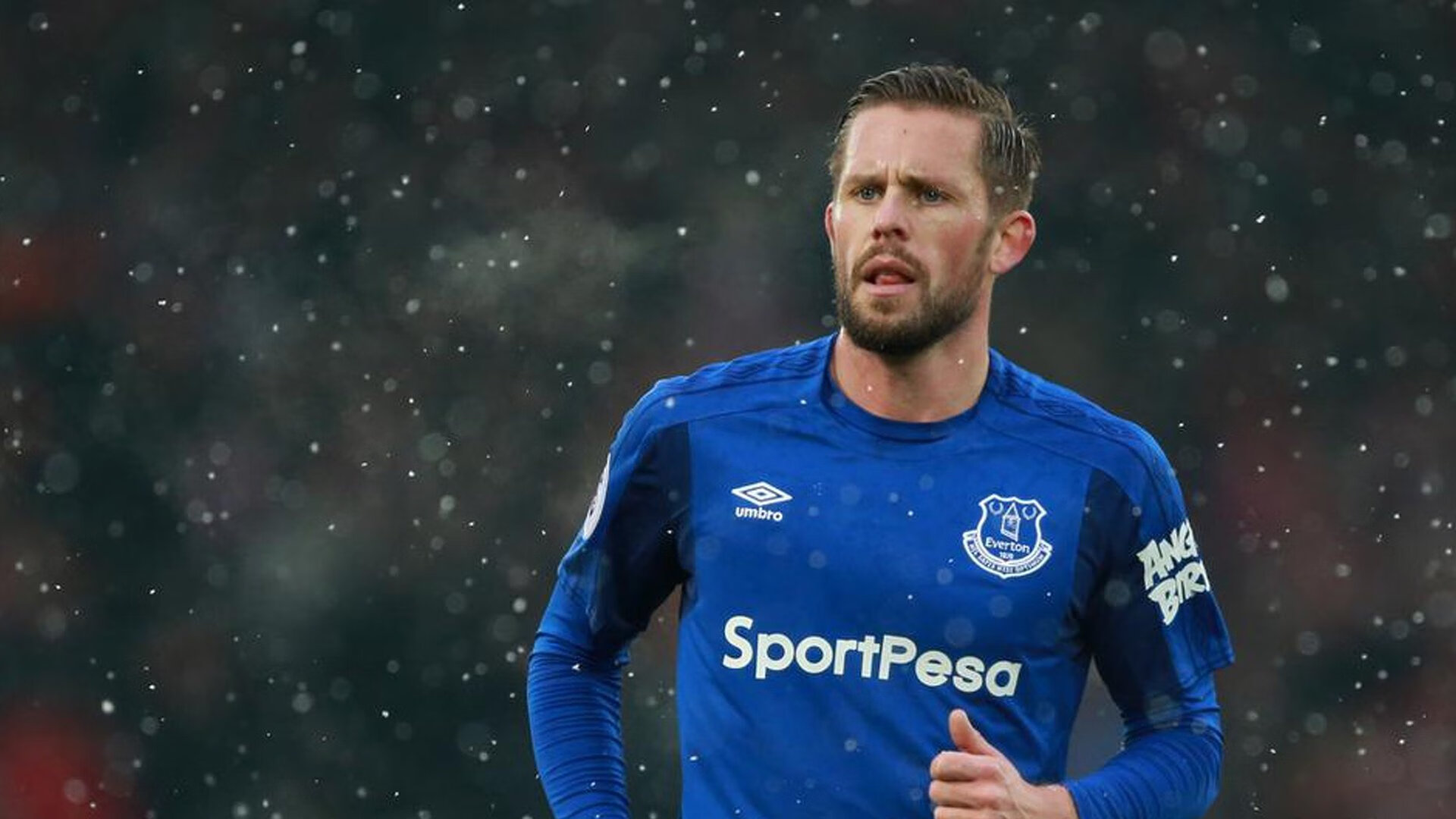 开云登录通道-天神下凡！德布劳内替补登场45分钟，泰山防线从固若金汤到天崩地裂，天神下凡！德布劳内45分钟颠覆泰山防线